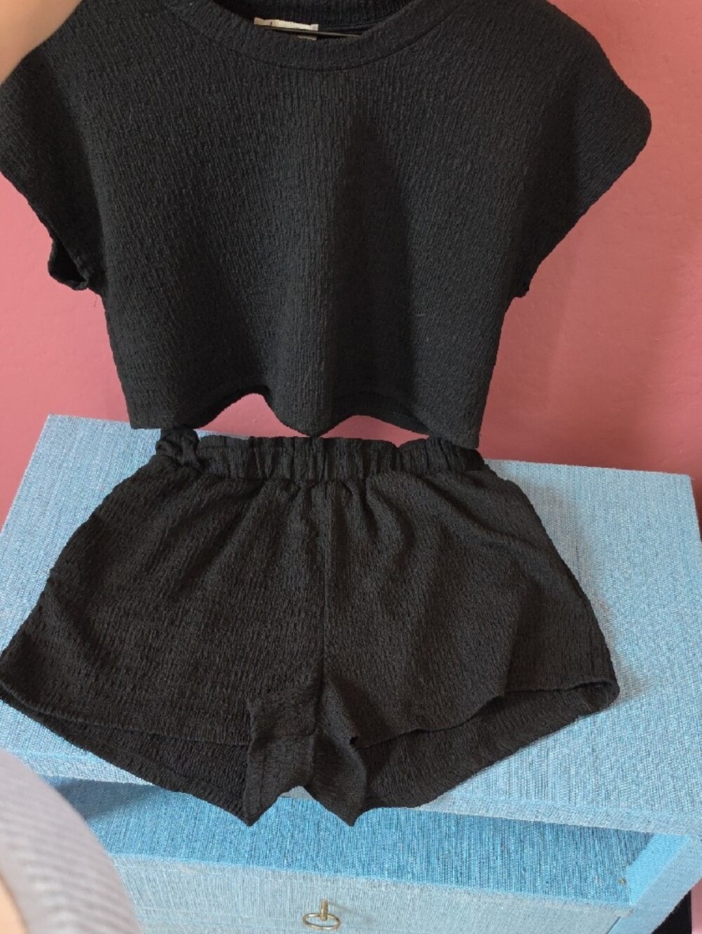 love J Black Textured Cropped Tee